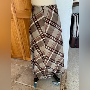 Closet clean out sale! Casual/semi professional, 3/4 length skirt